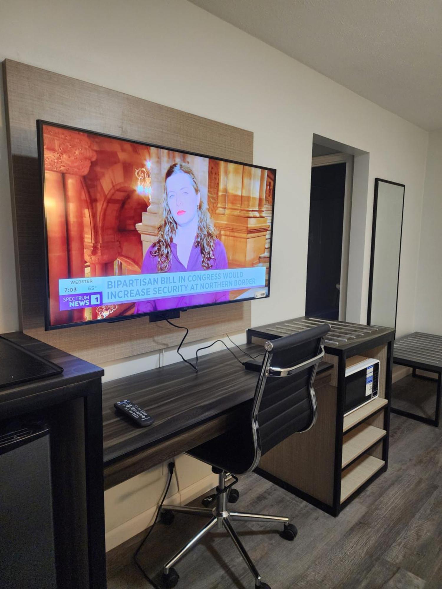 Relax Inn Webster Экстерьер фото