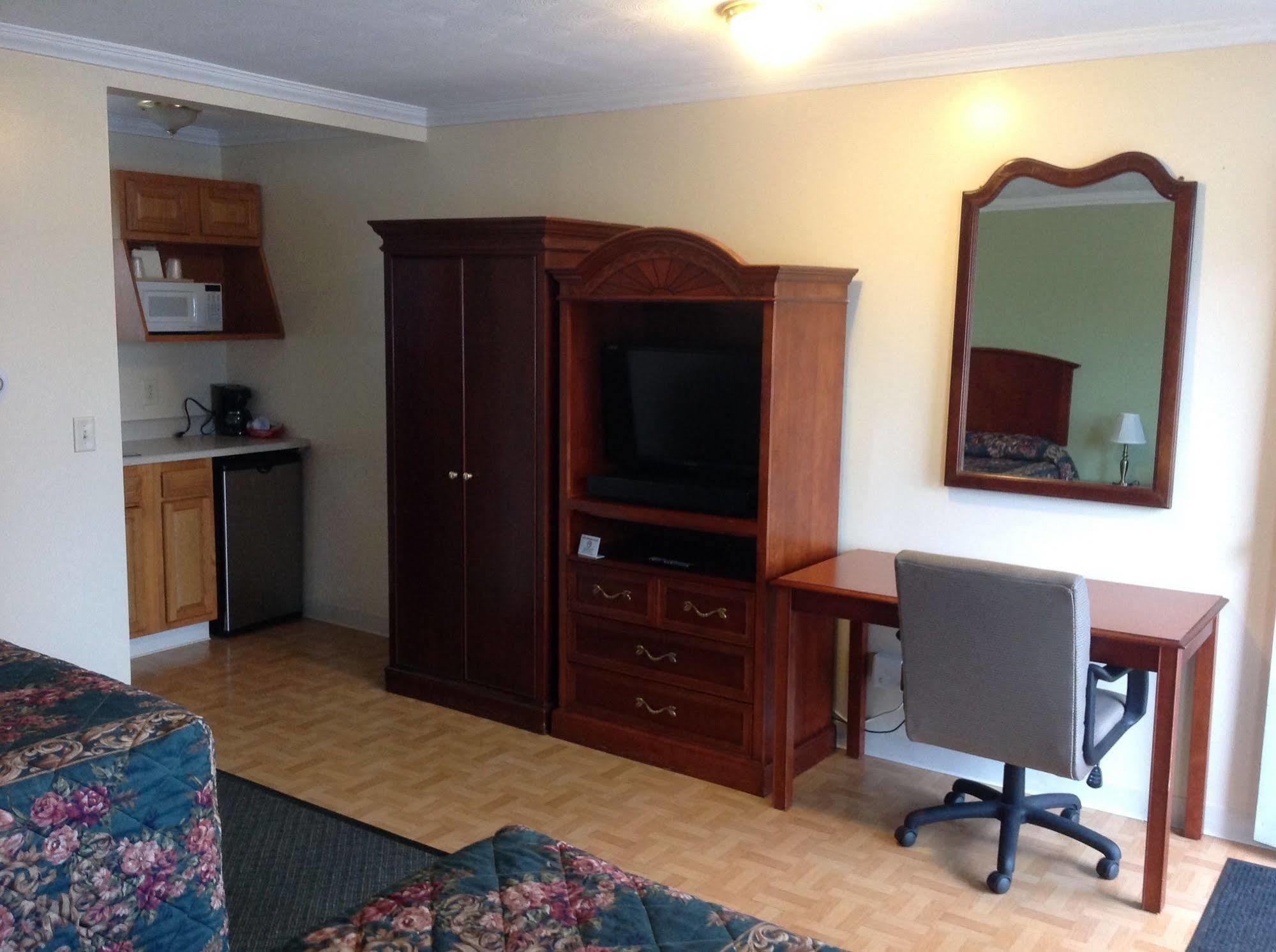 Relax Inn Webster Экстерьер фото